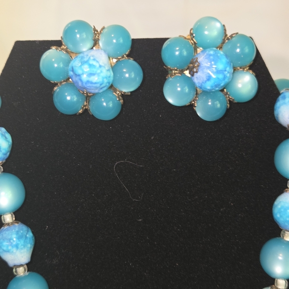 Vintage Blue Beaded Necklace Set - Picture 7 of 7